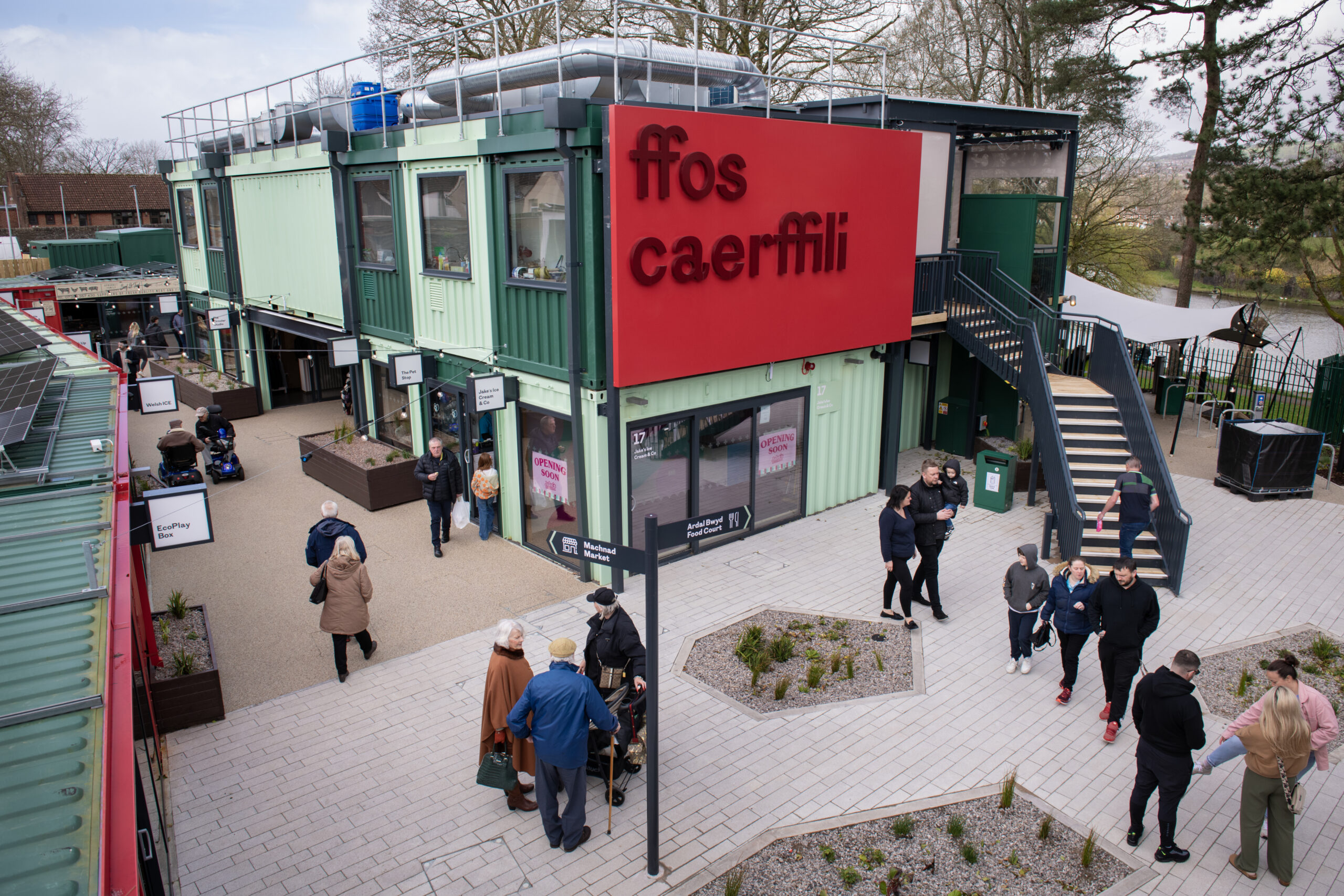 Ffos Caerffili - a new independent shopping container market opening in Caerphilly.